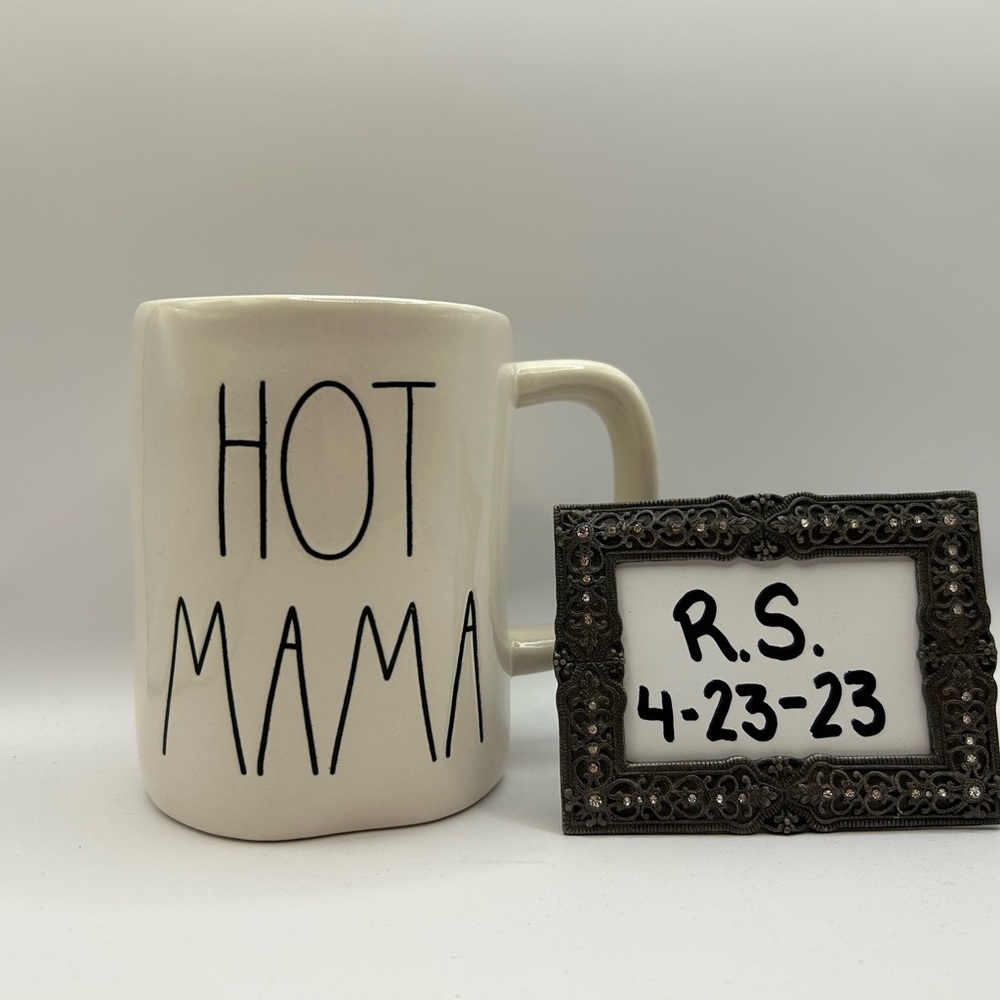 Rae Dunn “Hot Mama” mug.